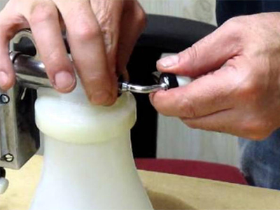 How to Use a Screen Printing Spot Cleaning Gun