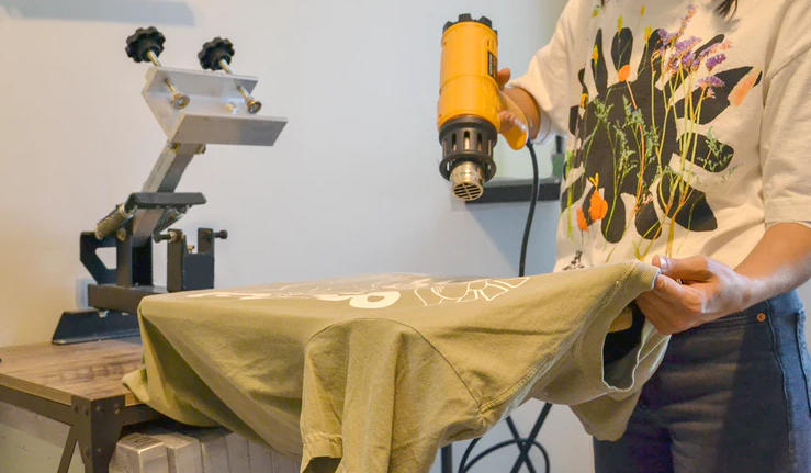 screen printing t shirt